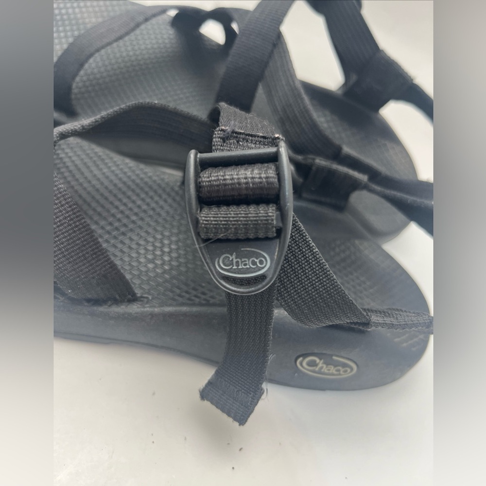 Black Women's Strappy Outdoor Sandals - Picture 4 of 8